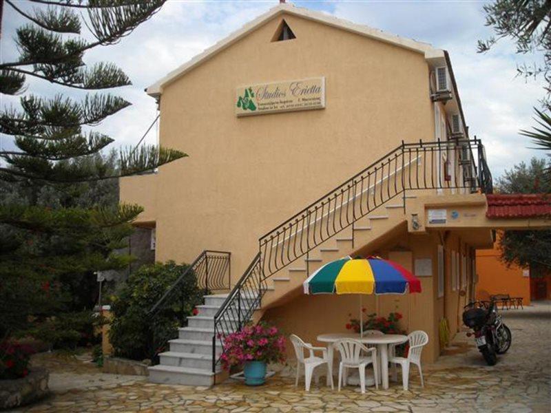 Erietta Studios Свороната Екстер'єр фото